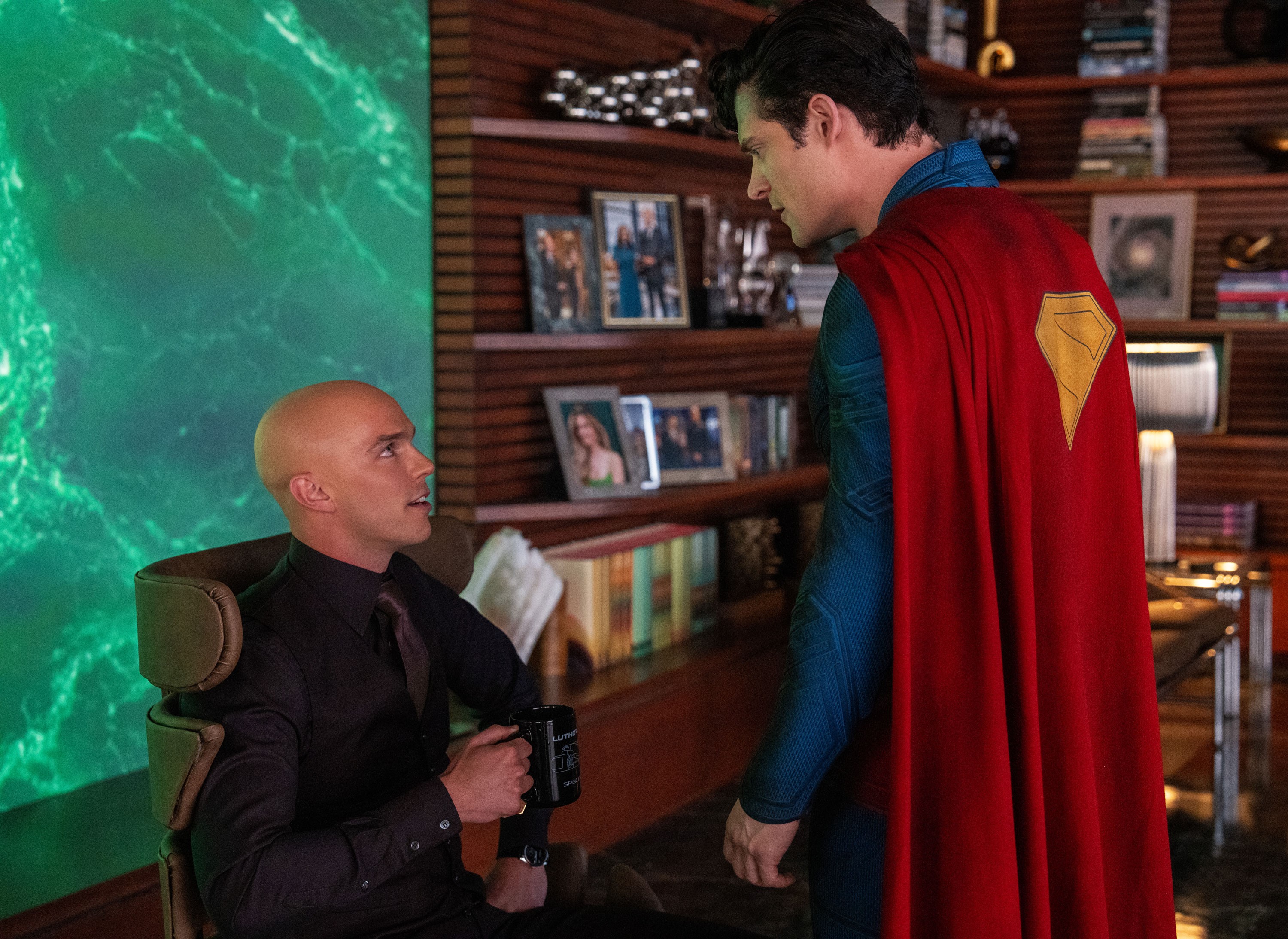 Novo 'Superman' político revolta ultradireita nos EUA